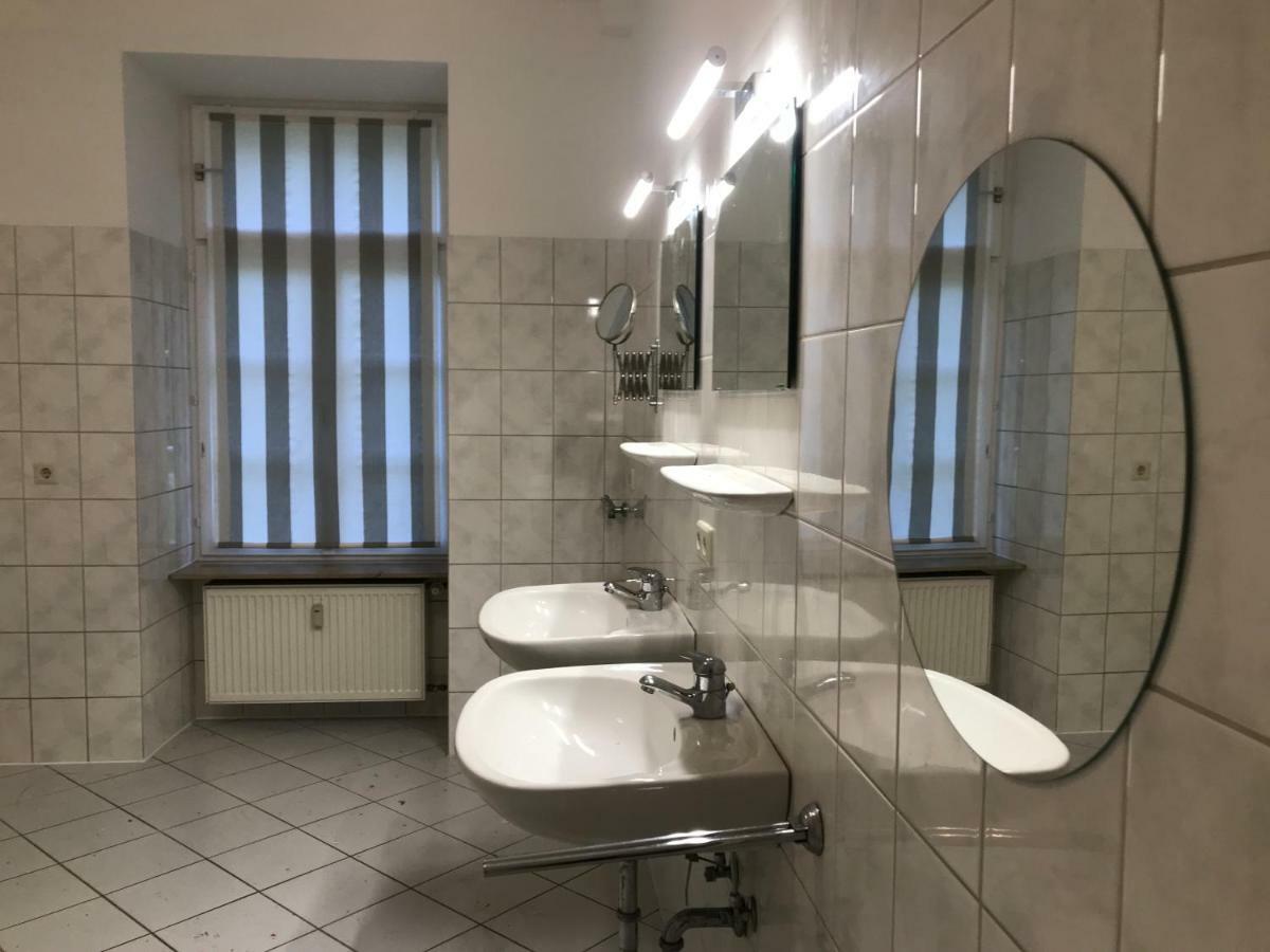 Elegantes Gaesteapartment Verano In Schloss Und Hofgut Langenzell Wiesenbach Eksteriør bilde